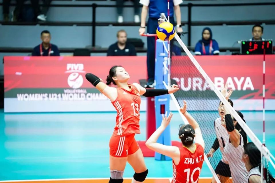 ZT, 替补出场后, 个关键拦网