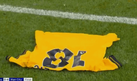 比赛结束之, 未提前离场, 或鼓掌致敬